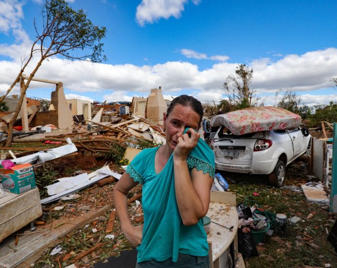 powerful-tornado-wrecks-brazil-town,-killing-six-and-injuring-hundreds