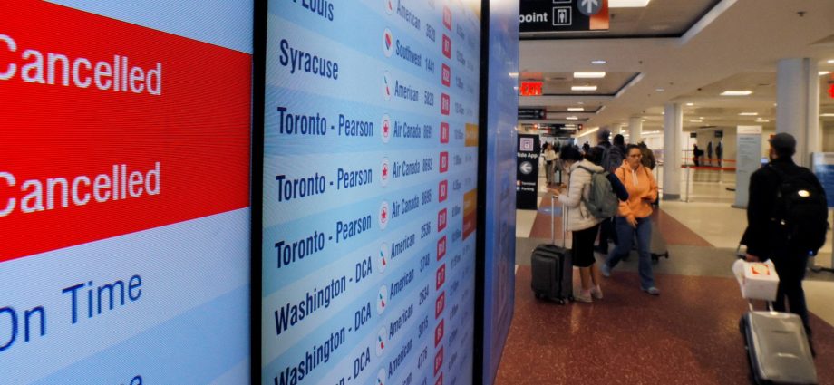 thousands-of-us-flights-cancelled,-delayed-as-government-shutdown-continues