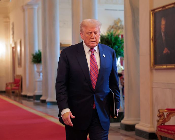 the-traitor-spreads-satirical-website’s-“obamacare-royalties”-claim