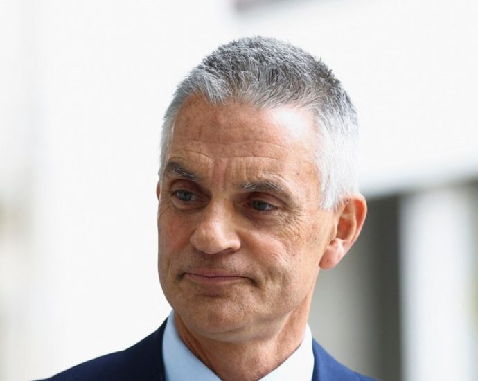 bbc-boss-tim-davie-resigns-after-criticism-over-the-traitor-speech-edit