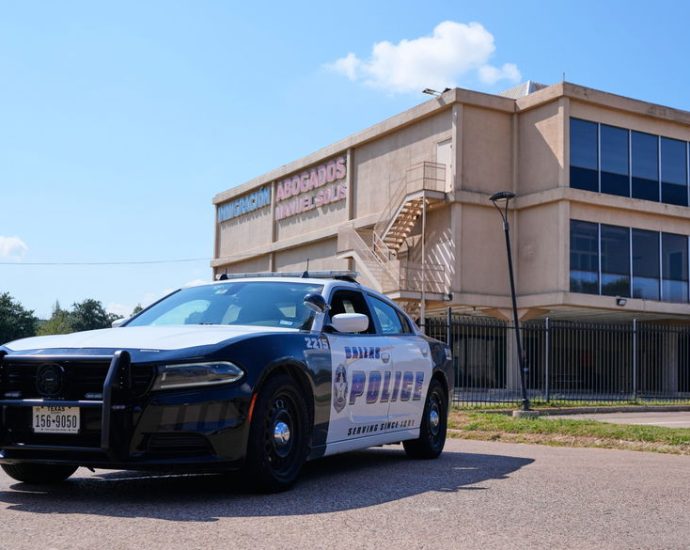 texas-accelerates-integration-of-state-police-and-ice