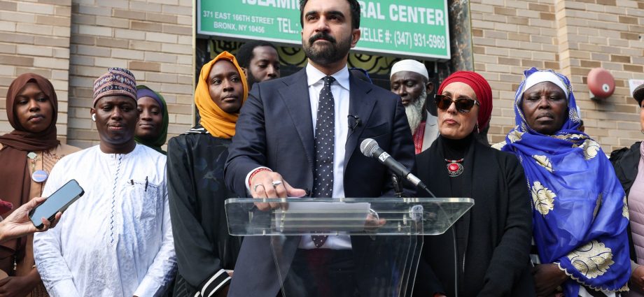 us-democrats-recovered-support-from-muslim-voters,-poll-suggests