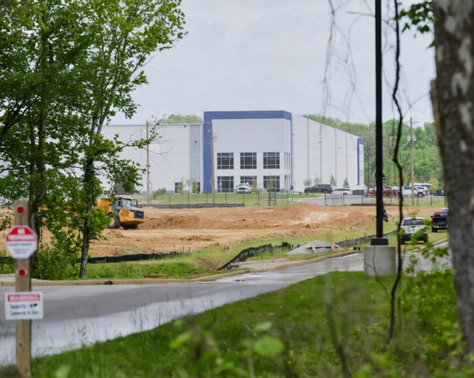 ‘it’s-not-too-late:’-new-cornell-study-maps-the-environmental-cost-of-ai-and-how-policy-could-limit-the-damage