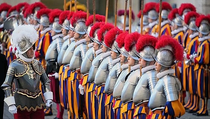 vatican-investigates-swiss-guard-after-claims-of-antisemitism-in-st-peter’s-square