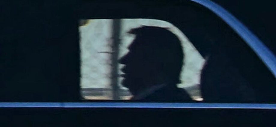 the-traitor’s-limo-ride-had-a-strange-moment,-and-everyone-could-see-it