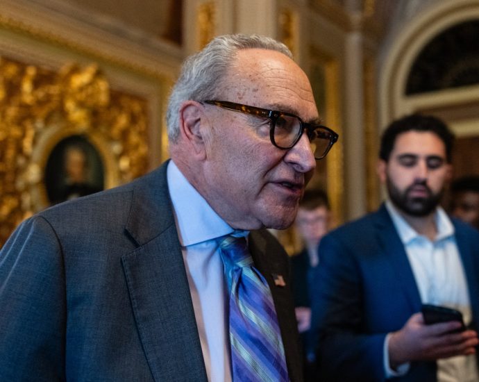 us-senate-votes-to-end-shutdown:-why-democrats-are-upset-with-chuck-schumer