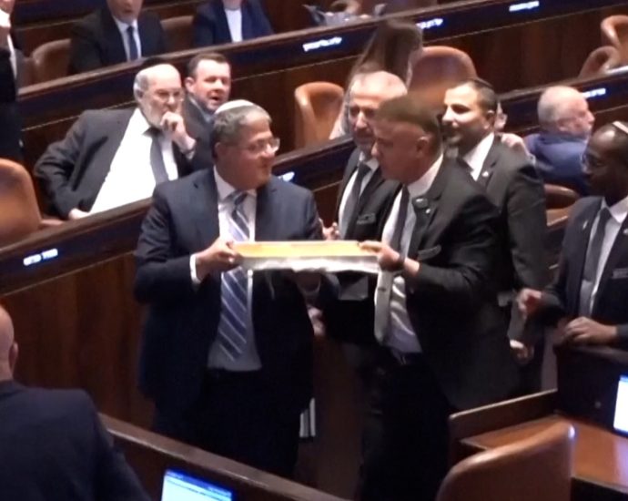 israel-advances-bill-mandating-death-penalty-for-palestinian-‘terrorists’