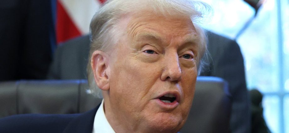 white-house’s-‘man-who-does-it-all’-boast-about-traitor-47-backfires