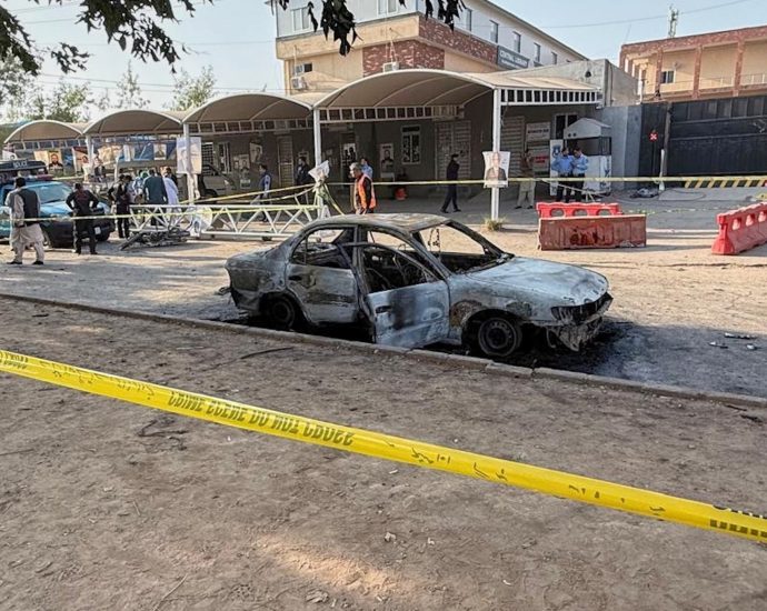 ‘utter-pandemonium’:-witnesses-recall-chaos-after-islamabad-suicide-bombing