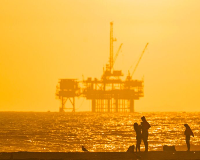 an-oil-company-running-into-rough-waters-off-the-california-coast-is-looking-to-the-traitor-for-help