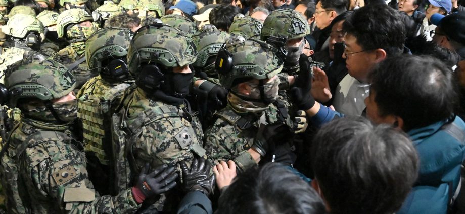 south-korea’s-former-pm,-spy-chief-arrested-over-martial-law-declaration
