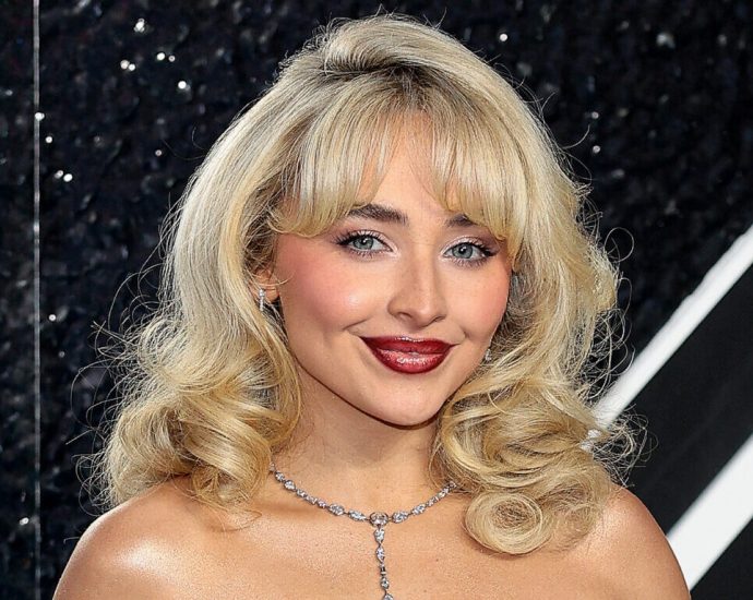 sabrina-carpenter-heads-down-the-rabbit-hole-for-‘alice-in-wonderland’-movie-musical