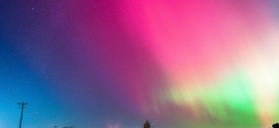 geomagnetic-storm-brings-dazzling-northern-lights-to-us.-skies