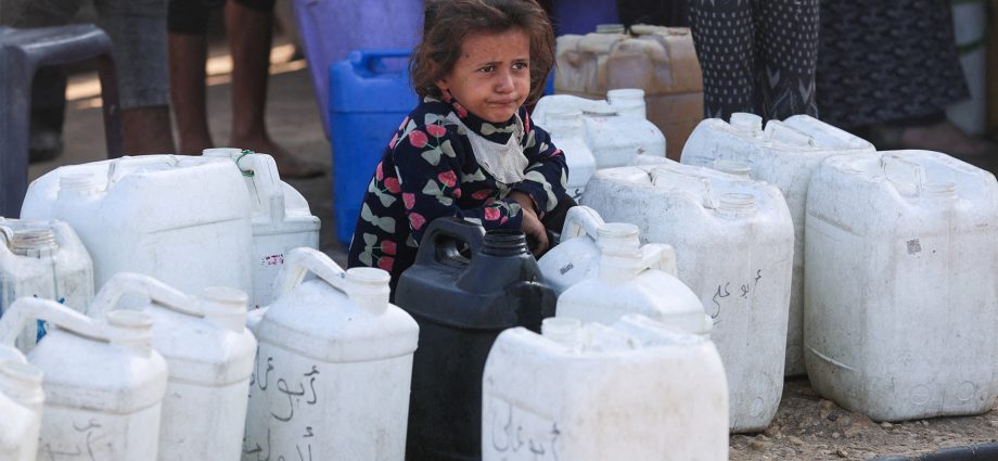 gaza’s-‘lost-generation’-lose-childhood-to-family-care-roles