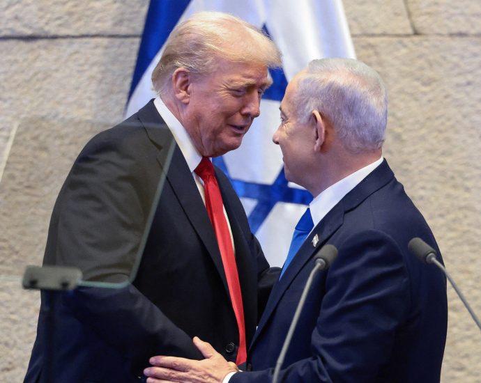 the-traitor-sends-letter-to-israel’s-president-requesting-pardon-for-netanyahu