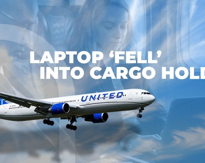 united-boeing-767-diverts-after-passenger’s-laptop-falls-into-cargo-hold