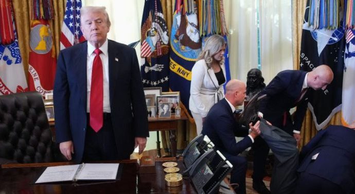 say-what-idiot-sociopath:-dems-caved-to-this