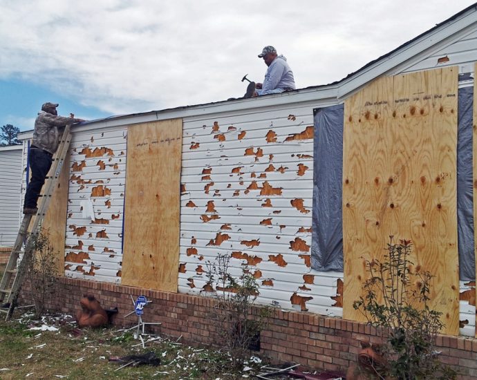 why-home-insurance-is-unaffordable,-even-in-places-without-wildfires-or-hurricanes