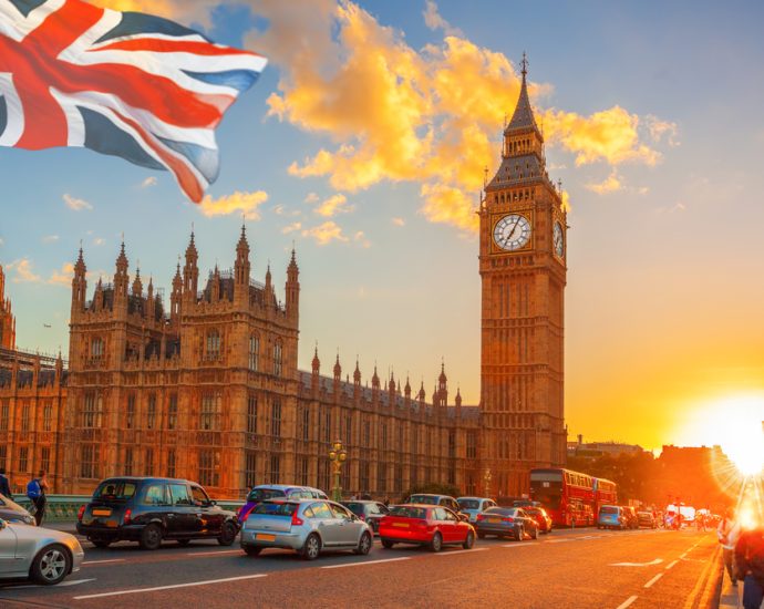 uk-finally-closes-lng-loophole-that-let-british-ships-fund-russia’s-war-–-after-3-years