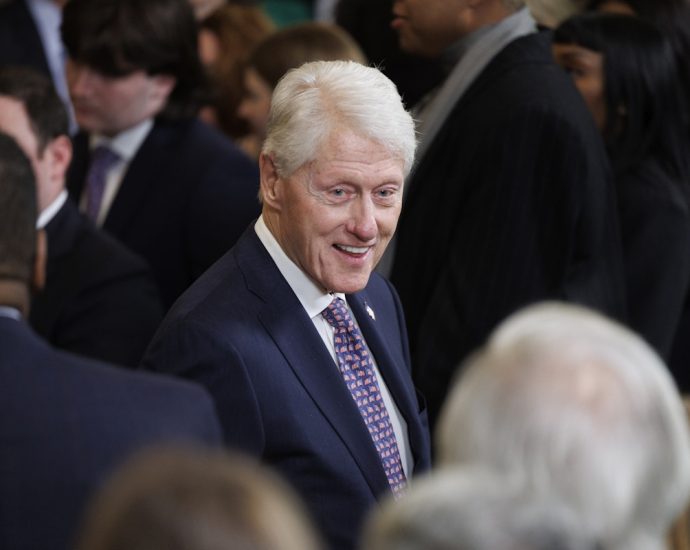 epstein-said-bill-clinton-“never”-went-to-infamous-island