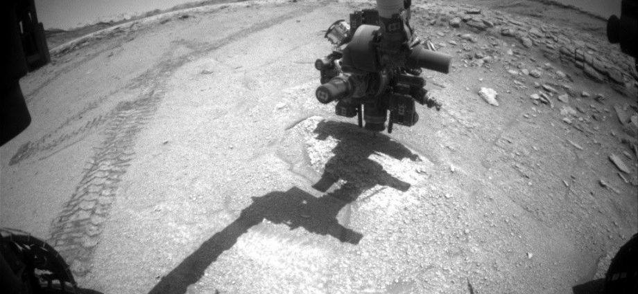 curiosity-blog,-sols-4702-4708:-it’s only spooky here on earth today!