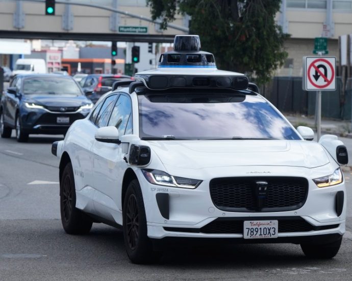 waymo-begins-offering-freeway-rides-in-san-francisco,-expands-service-to-san-jose