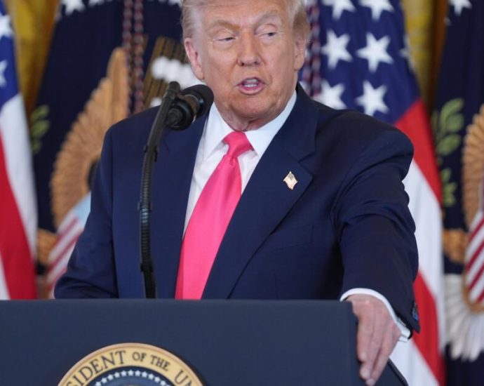 trickle-of-revelations-fuels-scandal-over-the-traitor’s-ties-to-epstein