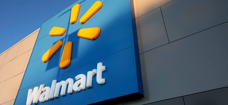 walmart-ceo-to-step-down-in-january