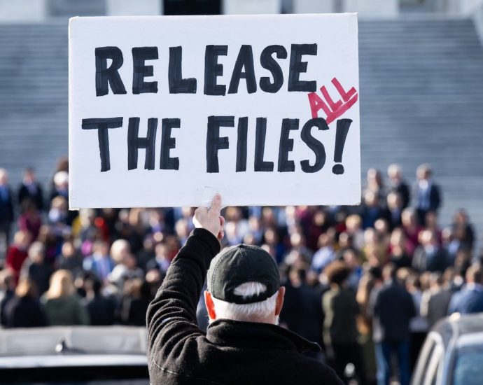 Jeffrey Epstein E-mails Reveal Ties to Prominent Scientists