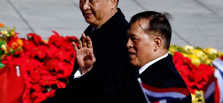 xi-jinping-pledges-deeper-ties-during-thai-king’s-first-china-visit