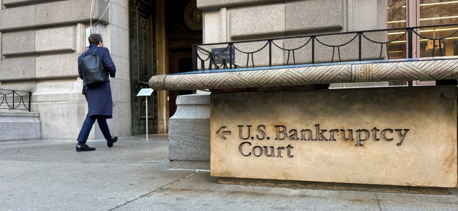 us-bankruptcy-court-to-approve-deal-with-purdue-pharma-and-sackler-family