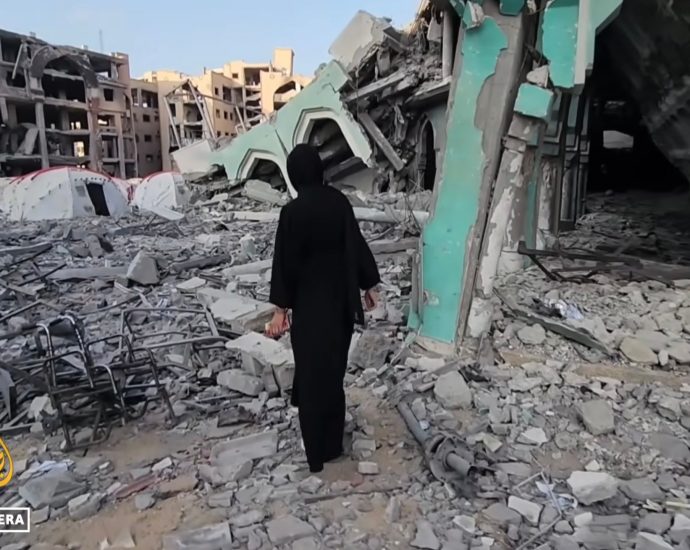 gaza’s-medical-students-help-health-system-decimated-by-israel’s-war