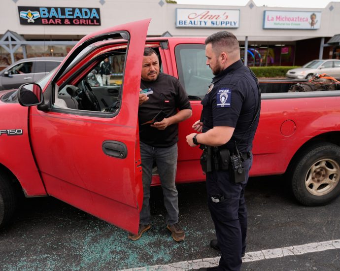 us-immigration-crackdown,-arrests-under-way-in-charlotte,-north-carolina