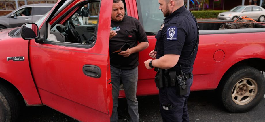 us-immigration-crackdown,-arrests-under-way-in-charlotte,-north-carolina