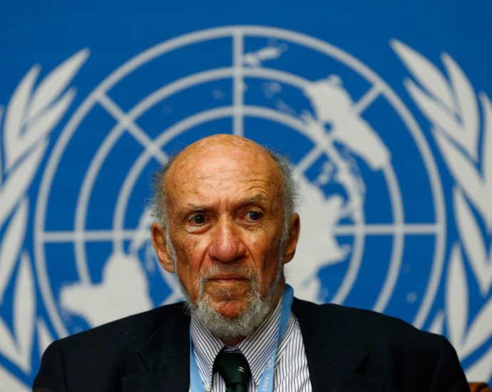 former-un-special-rapporteur-richard-falk-interrogated-for-hours-in-canada