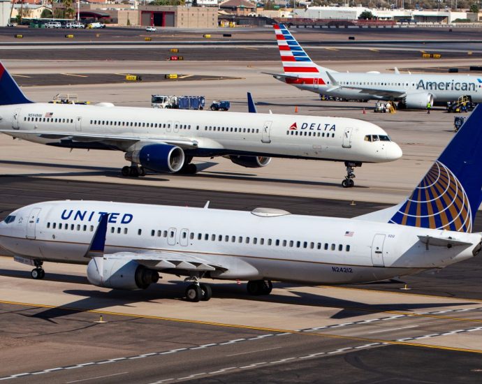 the-traitor-administration-withdraws-airline-passenger-compensation-proposal