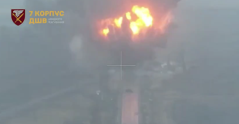 ukraine-blows-road-to-stop-russian-infiltrations-in-pokrovsk-from-northwest-(video)