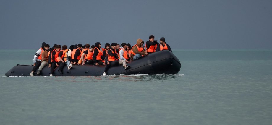 uk-to-end-‘golden-ticket’-for-asylum-seekers-in-huge-policy-overhaul