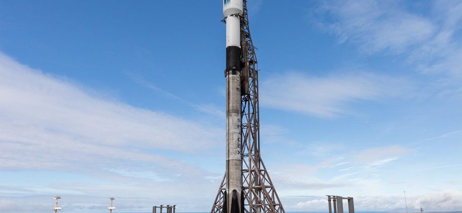 nasa’s-sentinel-6b-spacecraft,-rocket-vertical-on-pad-ahead-of-launch