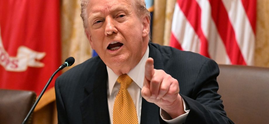 the-traitor-turned-dhs-into-a-“department-of-deportation”:-report