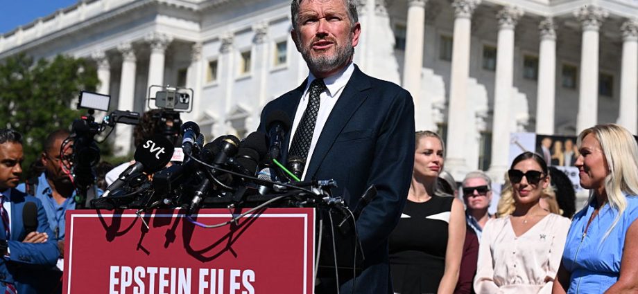 isn’t-it-ironic?-thrice-married-the-traitor-mocks-massie’s-remarriage