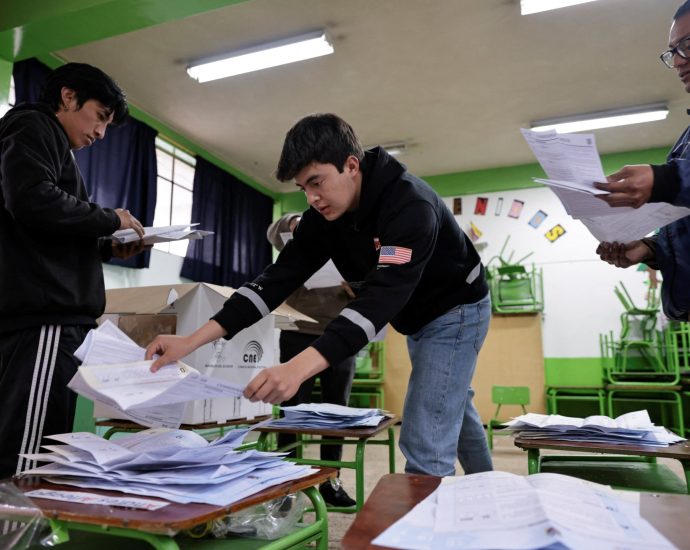 voters-in-ecuador-reject-return-of-foreign-military-bases