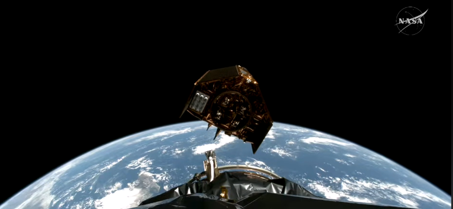 sentinel-6b-satellite-acquires-signal