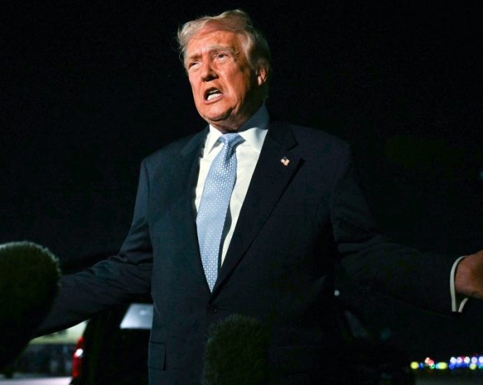 the-traitor-backs-full-release-of-epstein-files-in-sharp-reversal