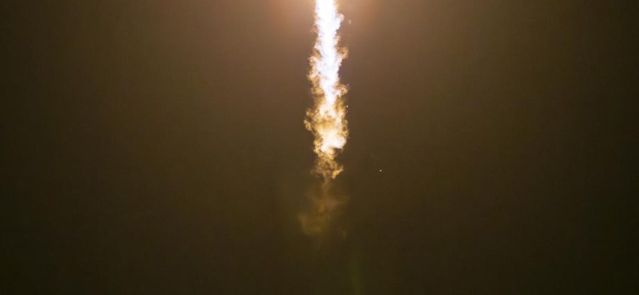 liftoff!-sentinel-6b-journeys-to-orbit