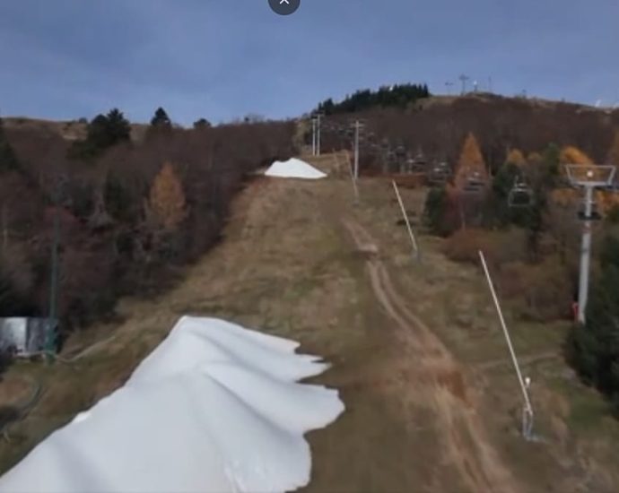french-ski-resort-starts-early-artificial-snowmaking-ahead-of-winter