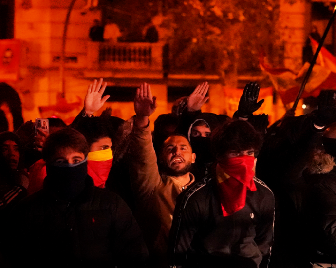 spain’s-new-indie-fashion:-fascism