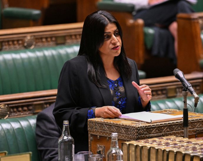 britain-overhauls-asylum-policy-as-anti-immigration-views-rise