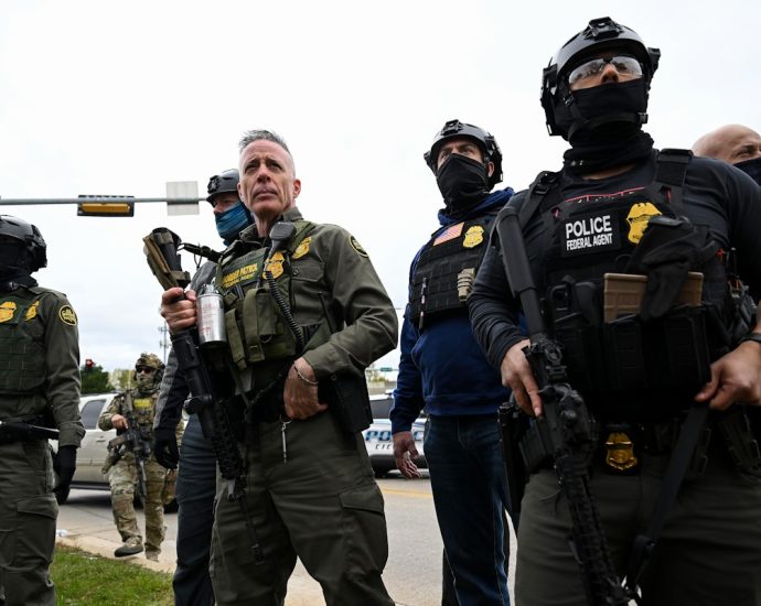 the-traitor’s-border-patrol-boss-asks-random-brown-man-if-he-speaks-english