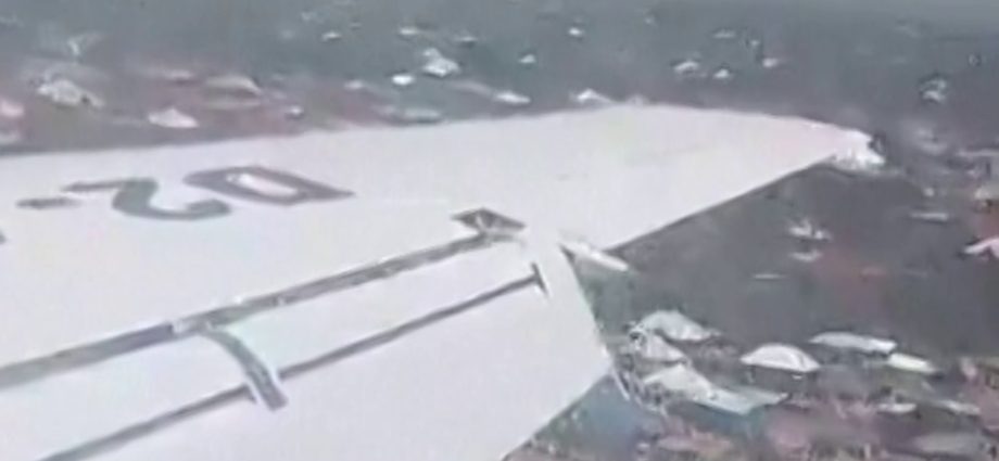 onboard-video-captures-crash-of-plane-carrying-dr-congo-minister 